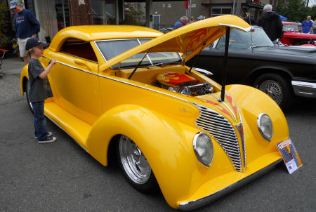 Cars ranged from highly polished vehicles you'd see in a ZZ Top video 